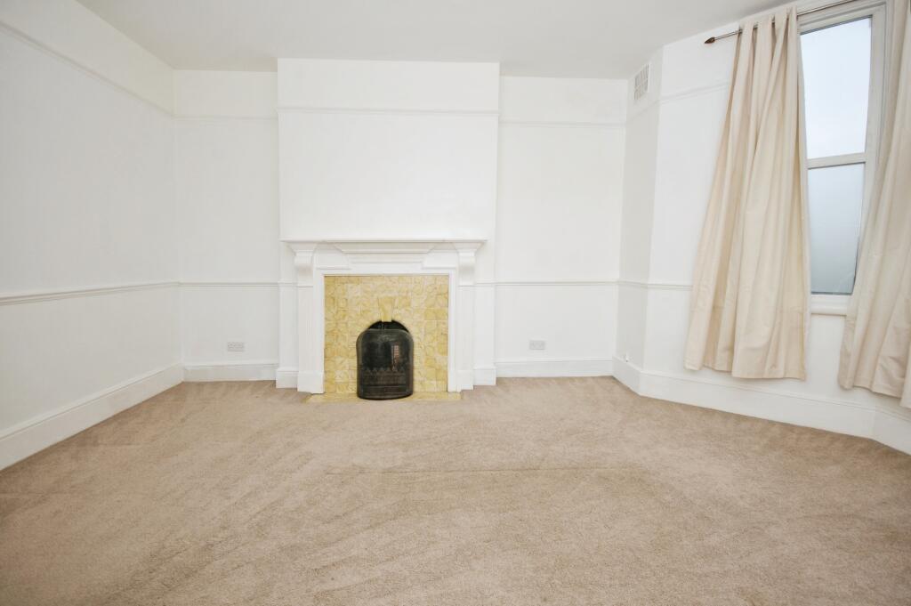 2 bed Apartment