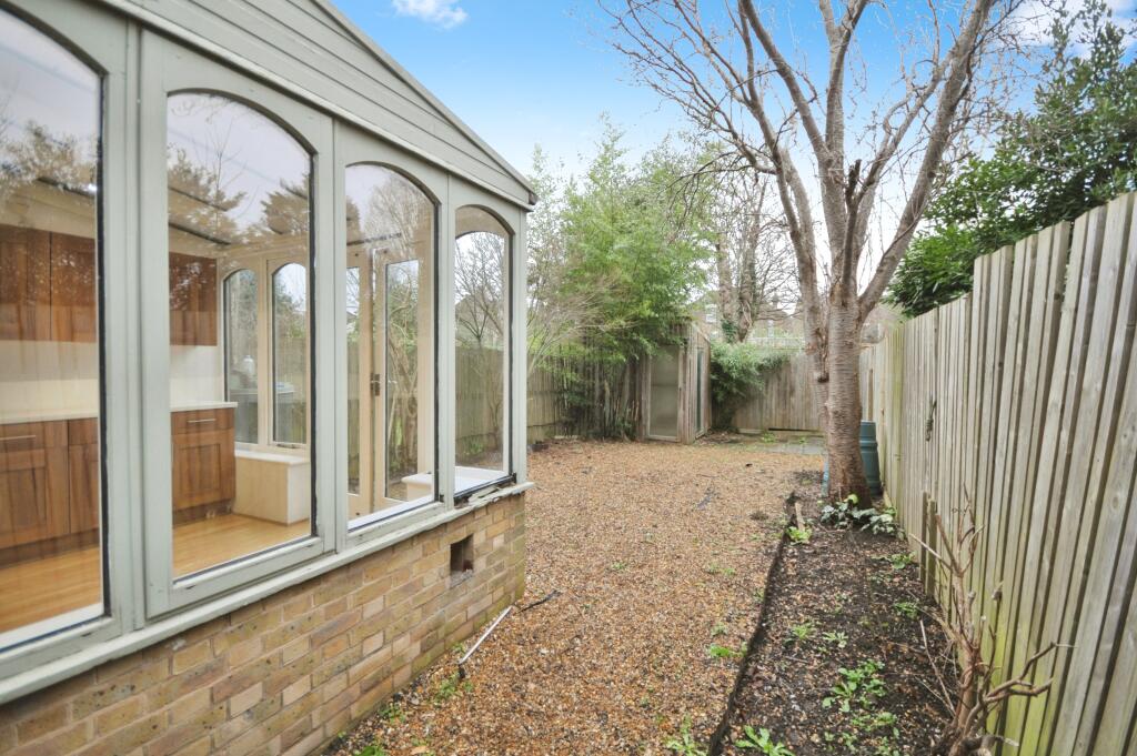 2 bed Apartment