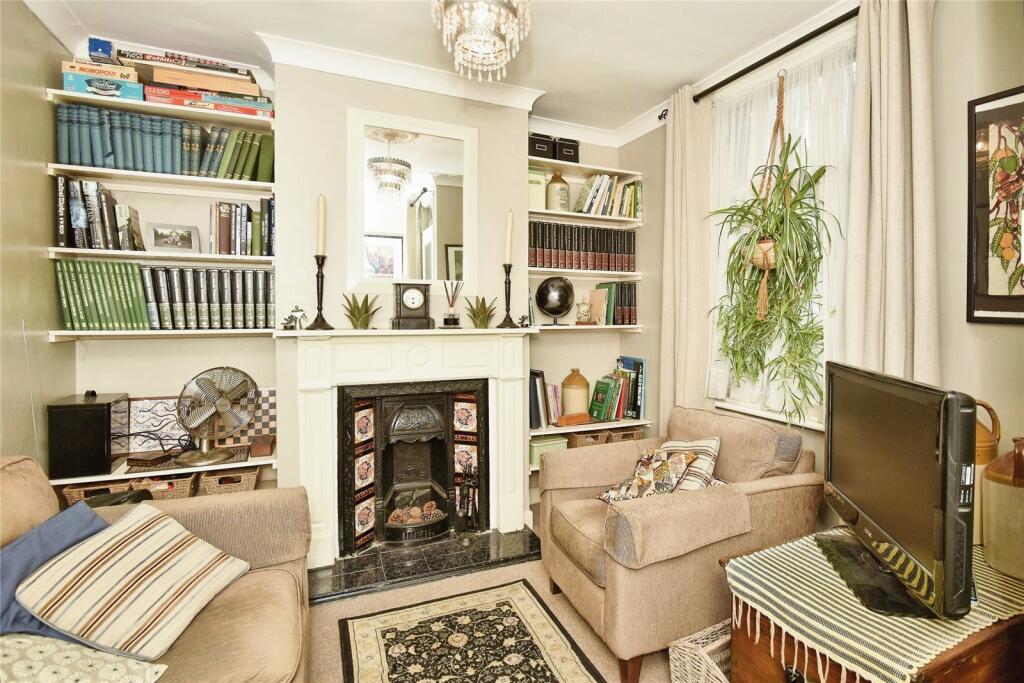 2 bed Terraced