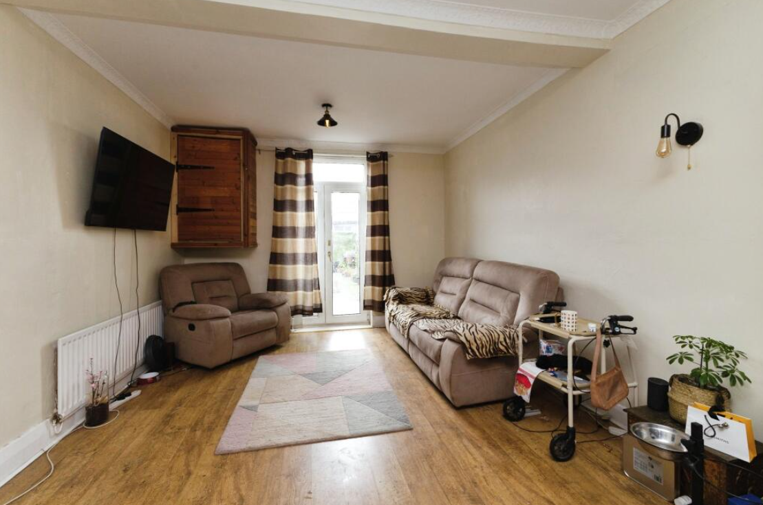 3 bed Terraced