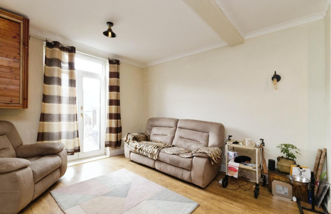 3 bed Terraced