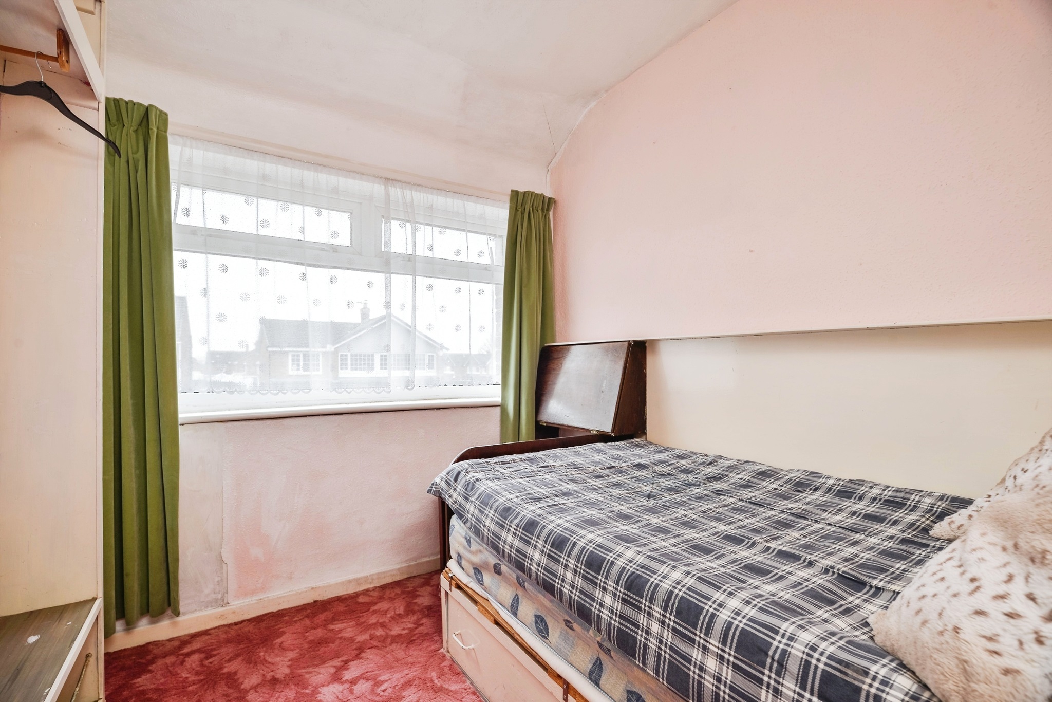 3 bed Semi-Detached