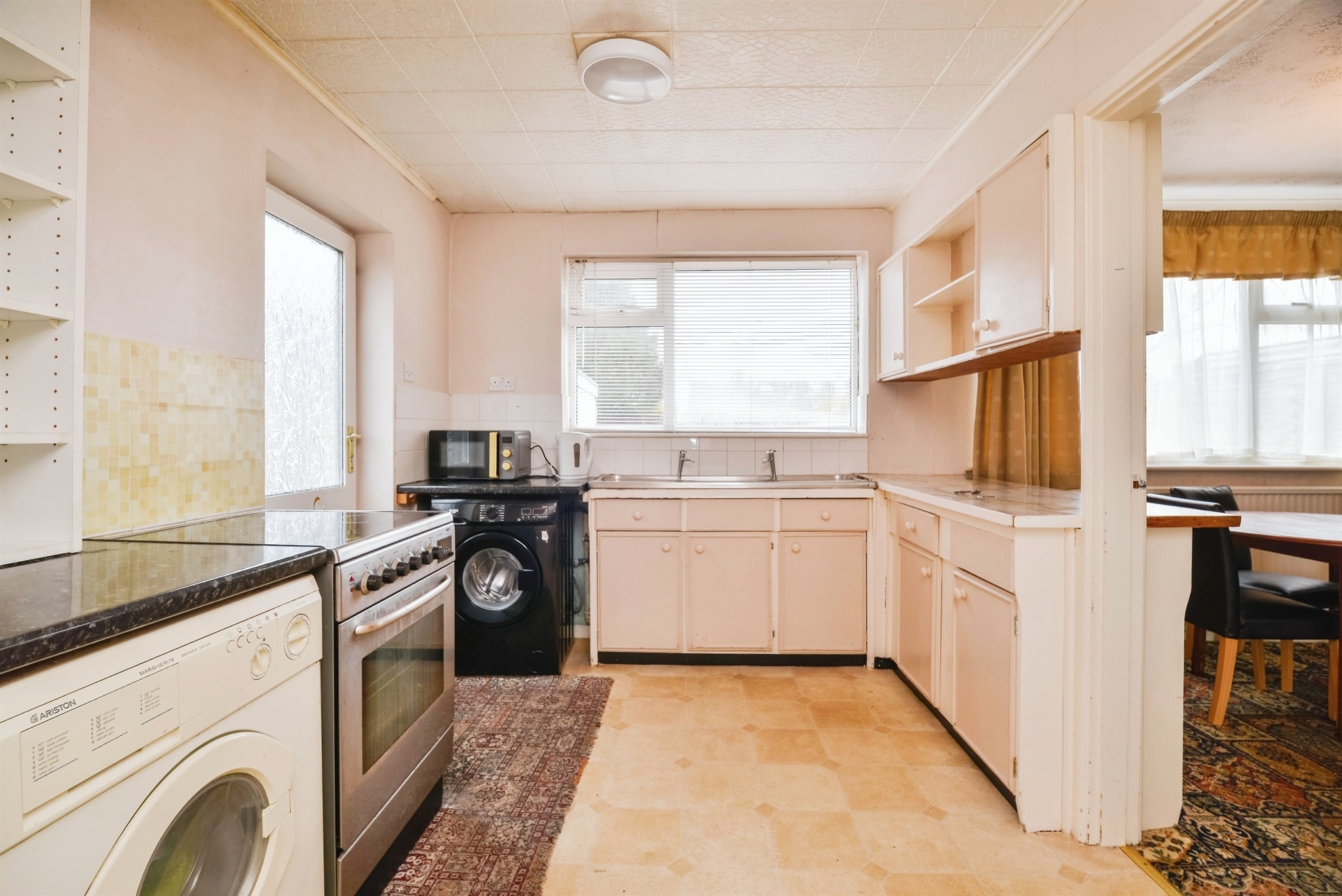 3 bed Semi-Detached