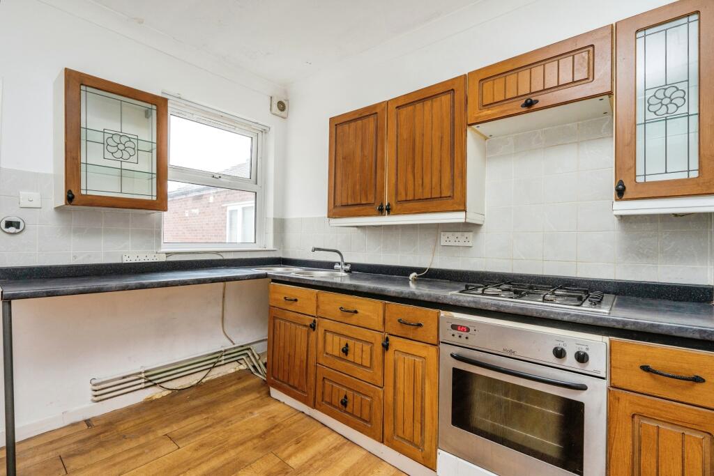 1 bed Ground Flat