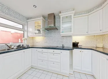 2 bed Semi-Detached Bungalow