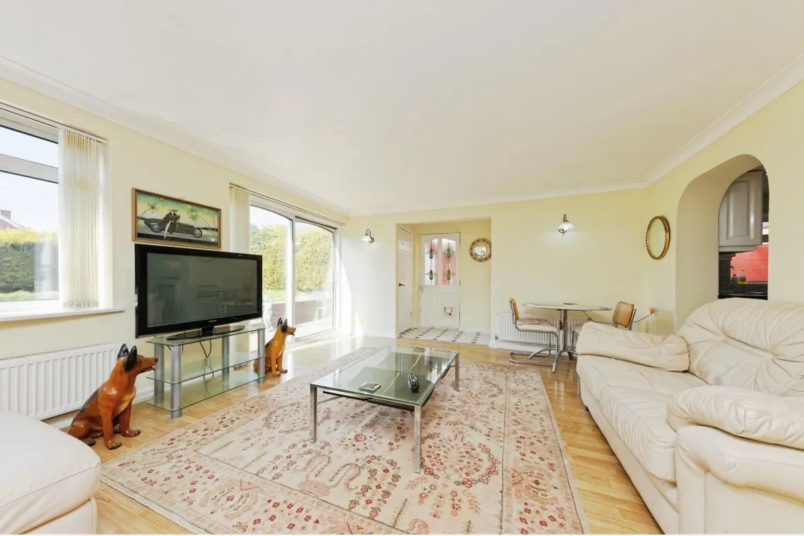2 bed Semi-Detached Bungalow