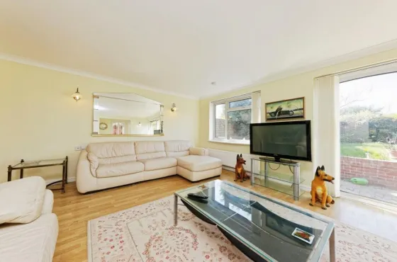 2 bed Semi-Detached Bungalow