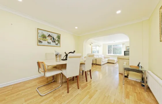 2 bed Semi-Detached Bungalow