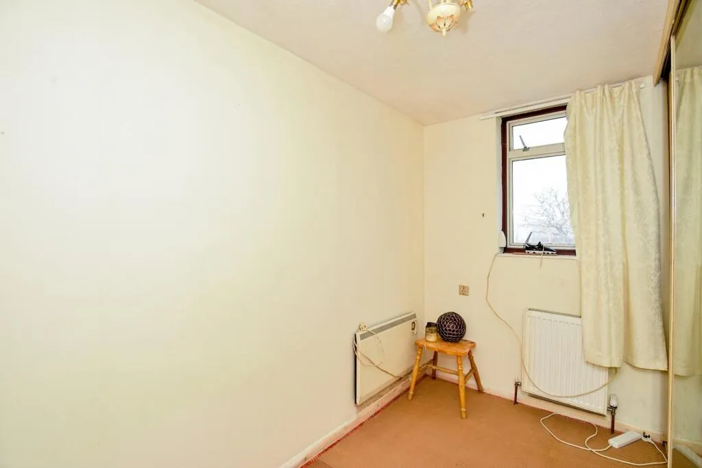 3 bed End of Terrace