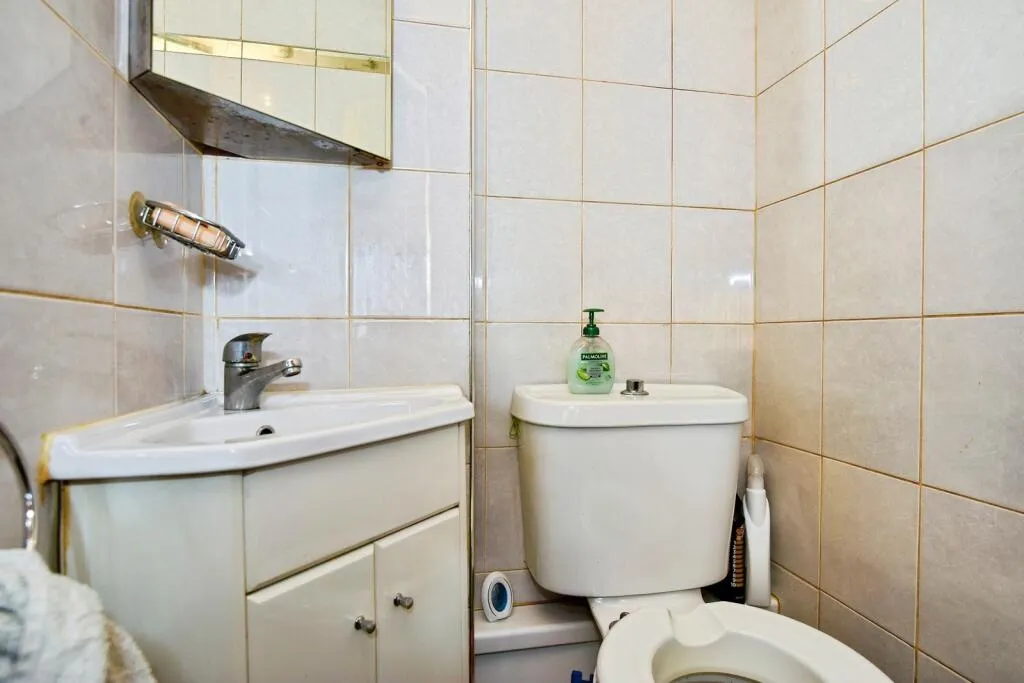 3 bed End of Terrace
