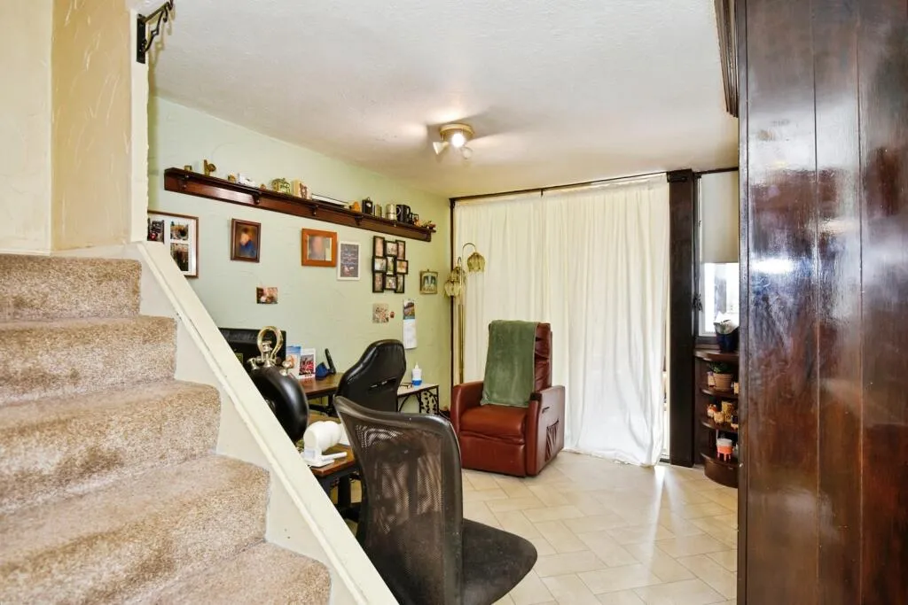 3 bed End of Terrace