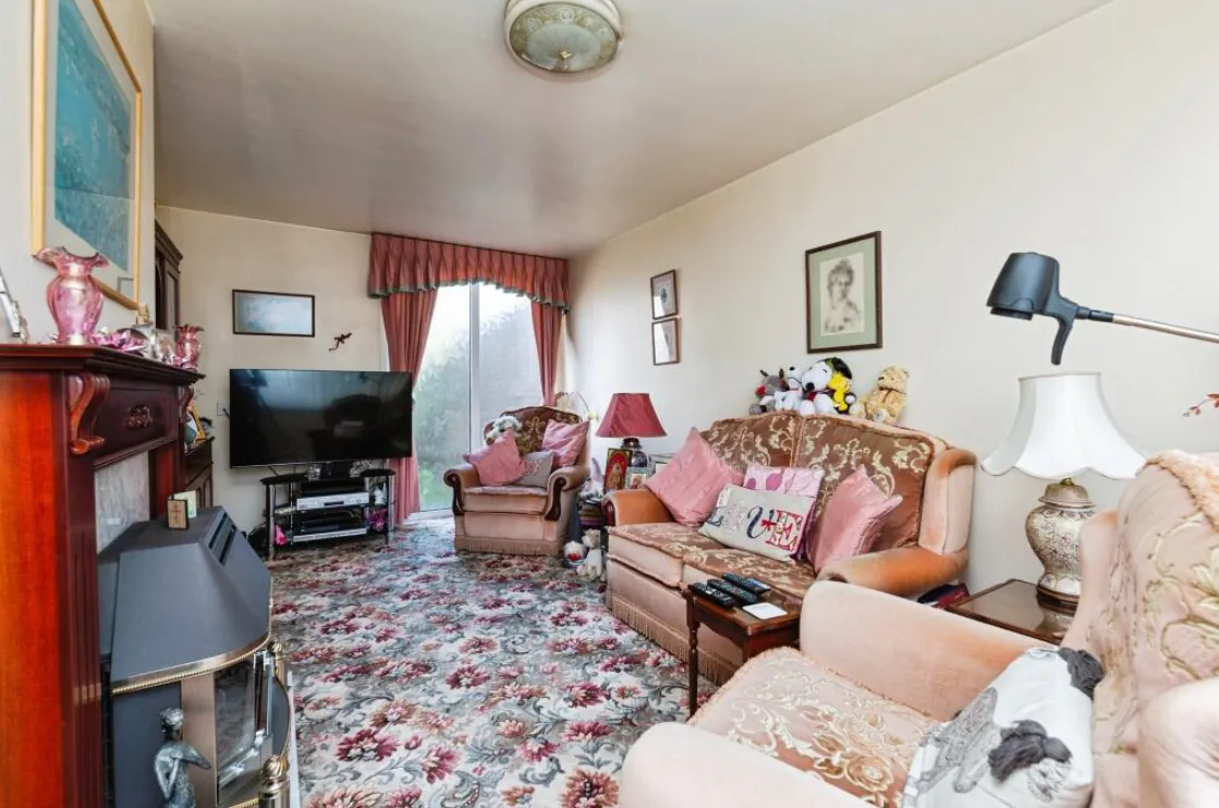 3 bed Terraced