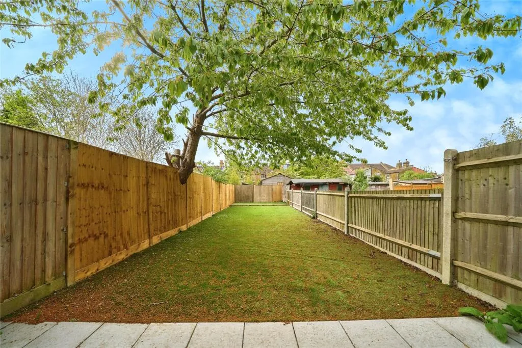 2 bed Ground Maisonette