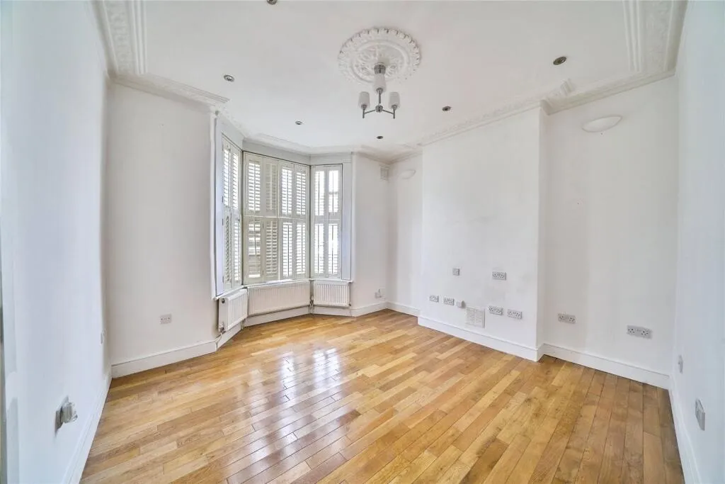 2 bed Ground Maisonette