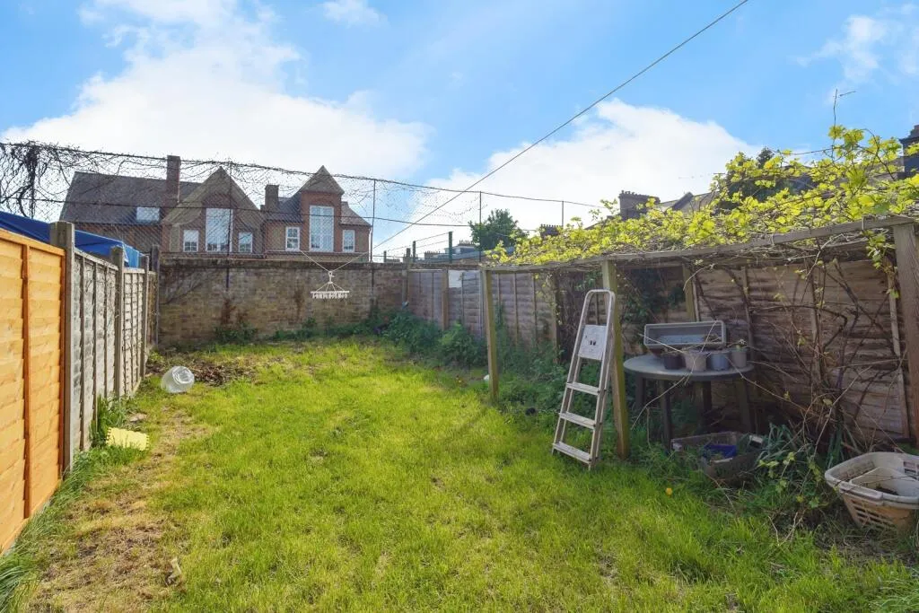 3 bed Terraced