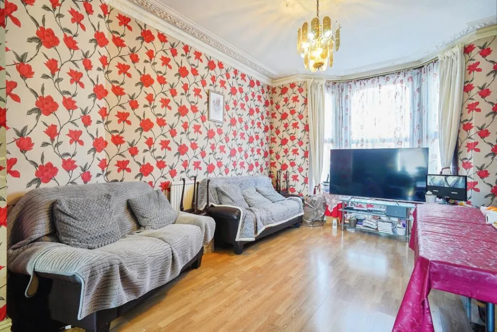 3 bed Terraced