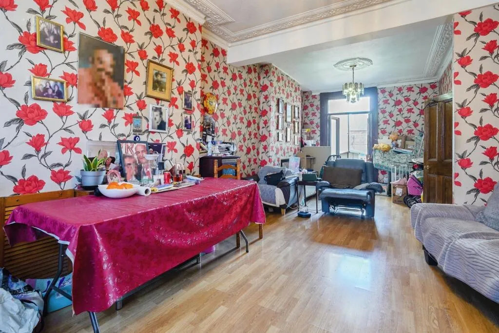 3 bed Terraced