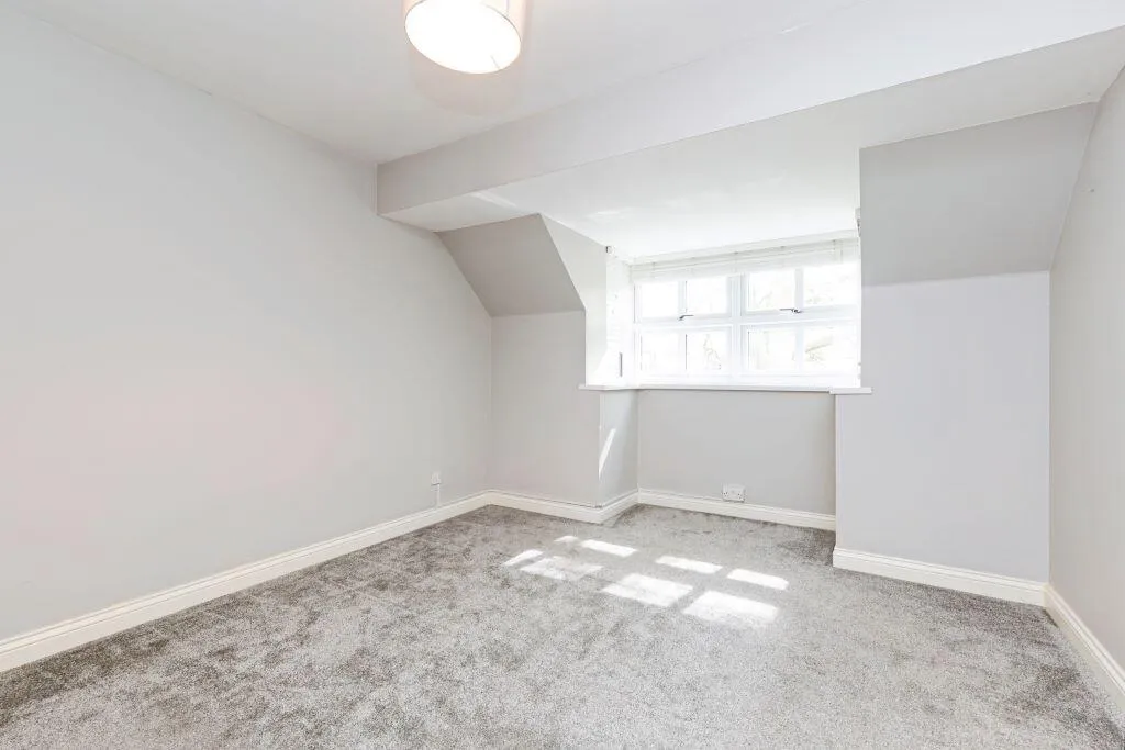 4 bed Semi-Detached