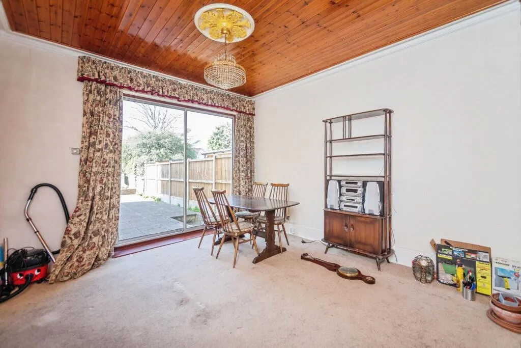 4 bed Terraced