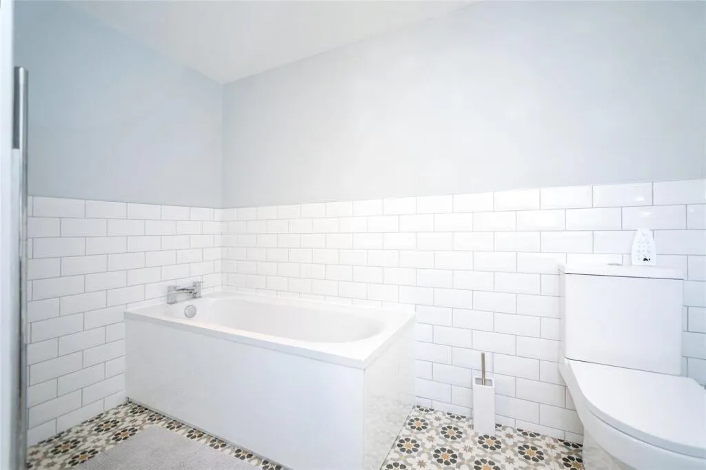 4 bed Terraced
