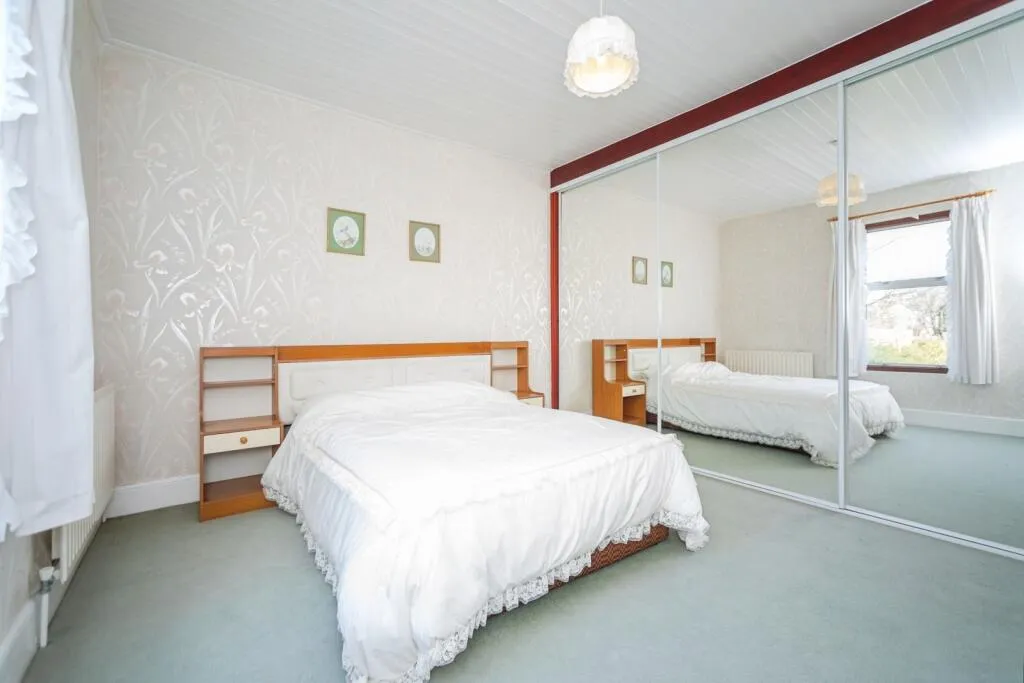 4 bed Terraced