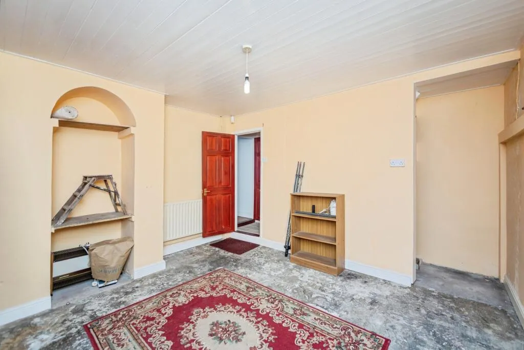 4 bed Terraced