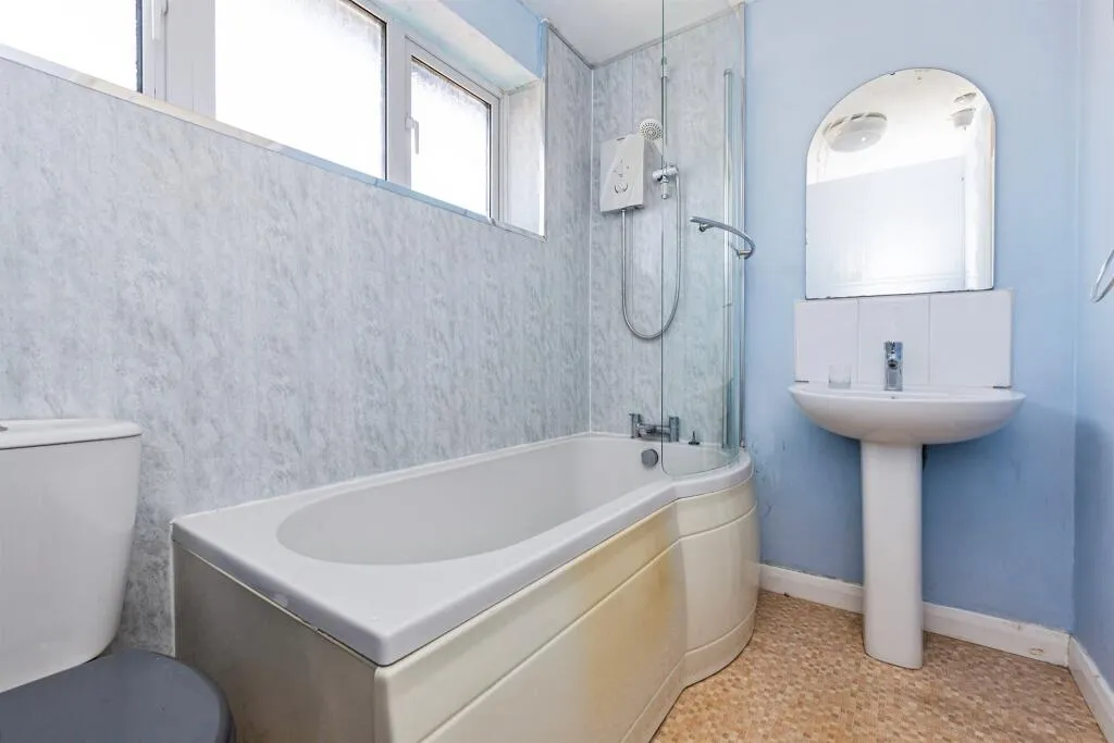 3 bed Terraced