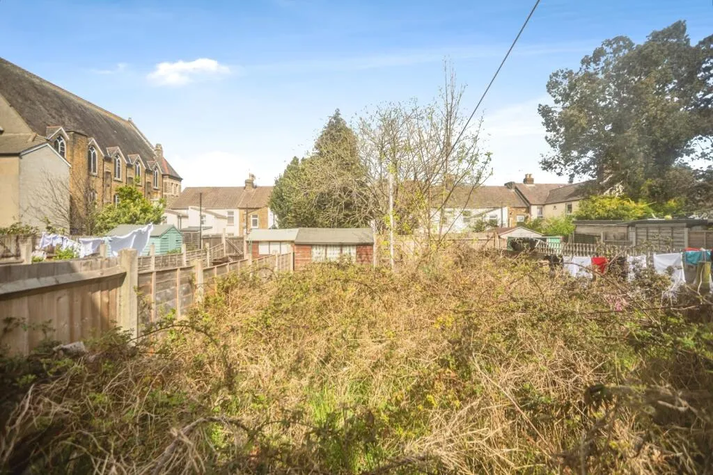 2 bed Terraced