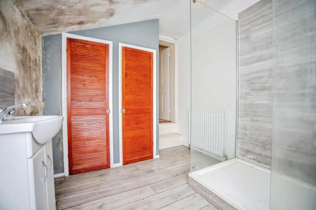 2 bed Terraced