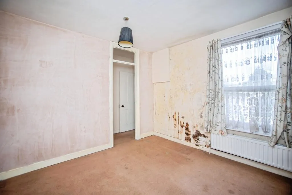 2 bed Terraced