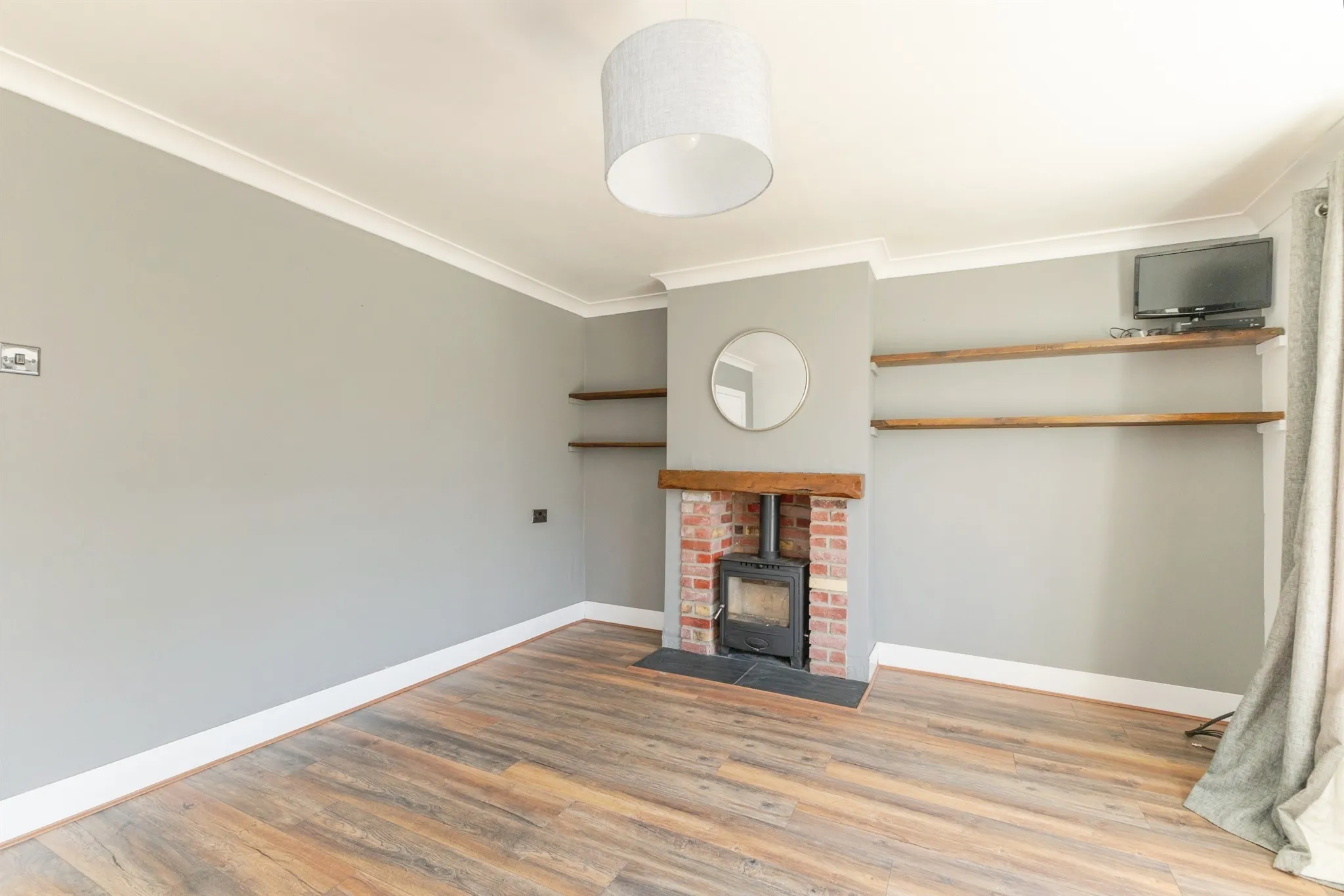 3 bed Semi-Detached