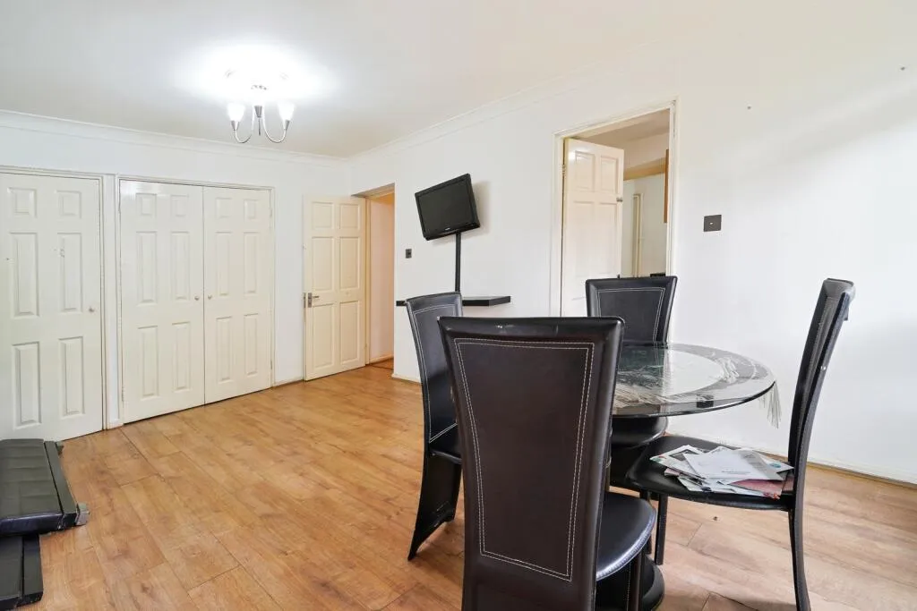 1 bed Apartment