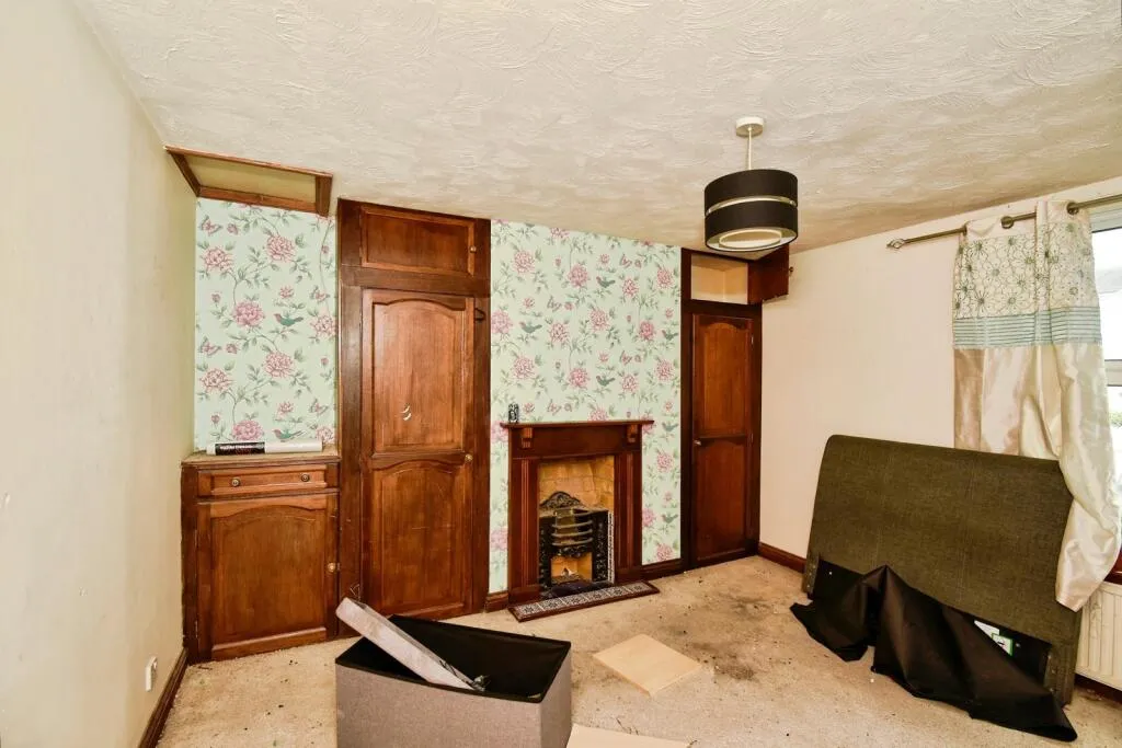 2 bed House