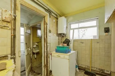 1 bed Ground Flat