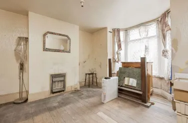 1 bed Ground Flat
