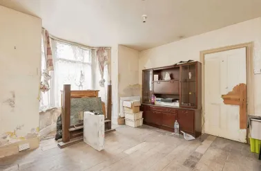 1 bed Ground Flat