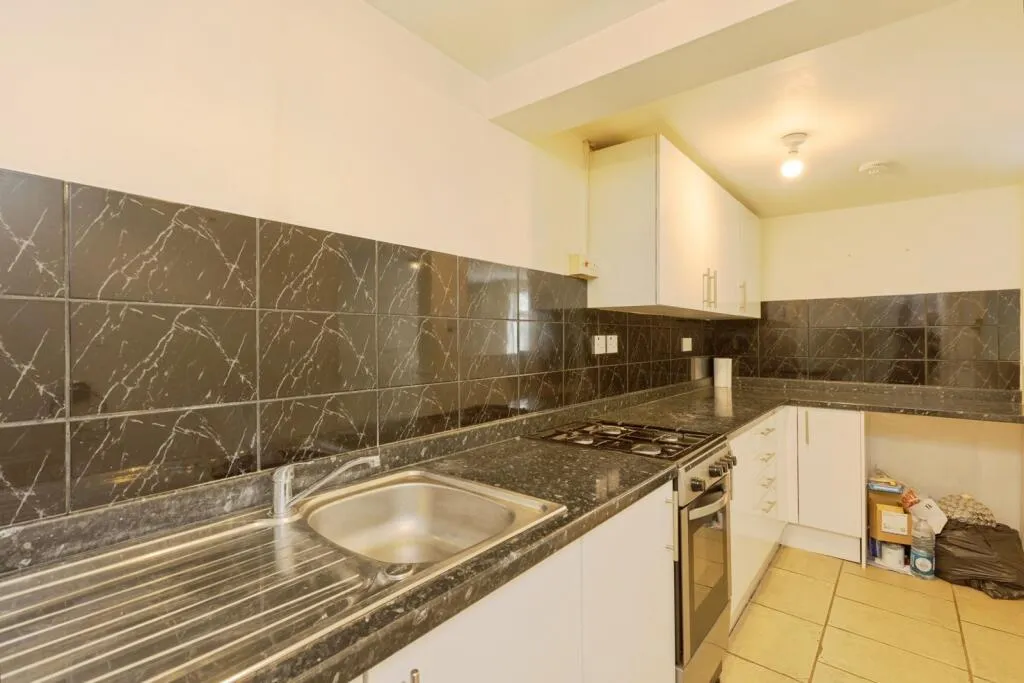 1 bed Maisonette