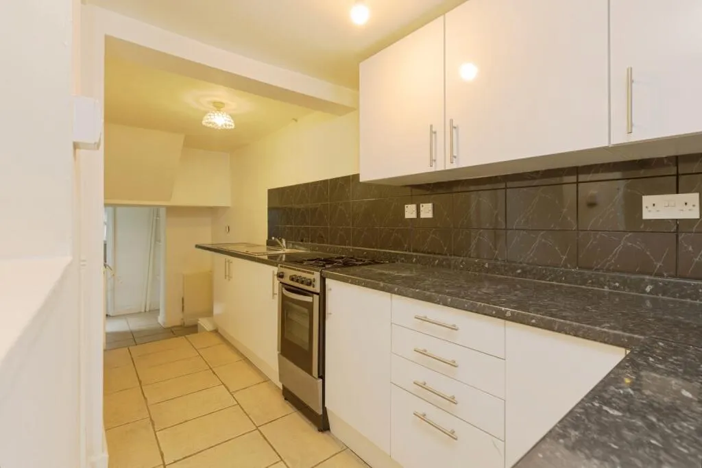 1 bed Maisonette