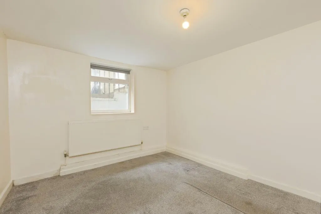 1 bed Maisonette