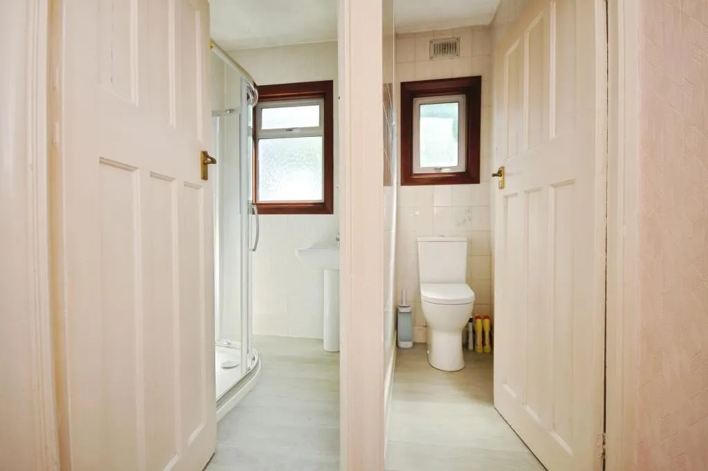 3 bed Semi-Detached