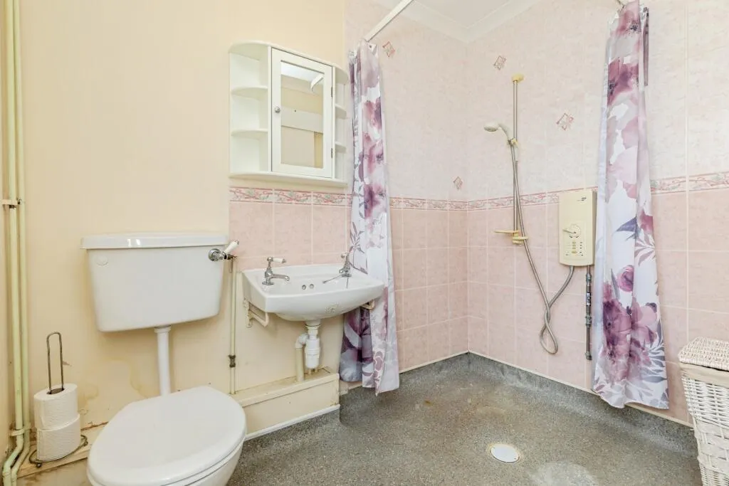 3 bed Terraced