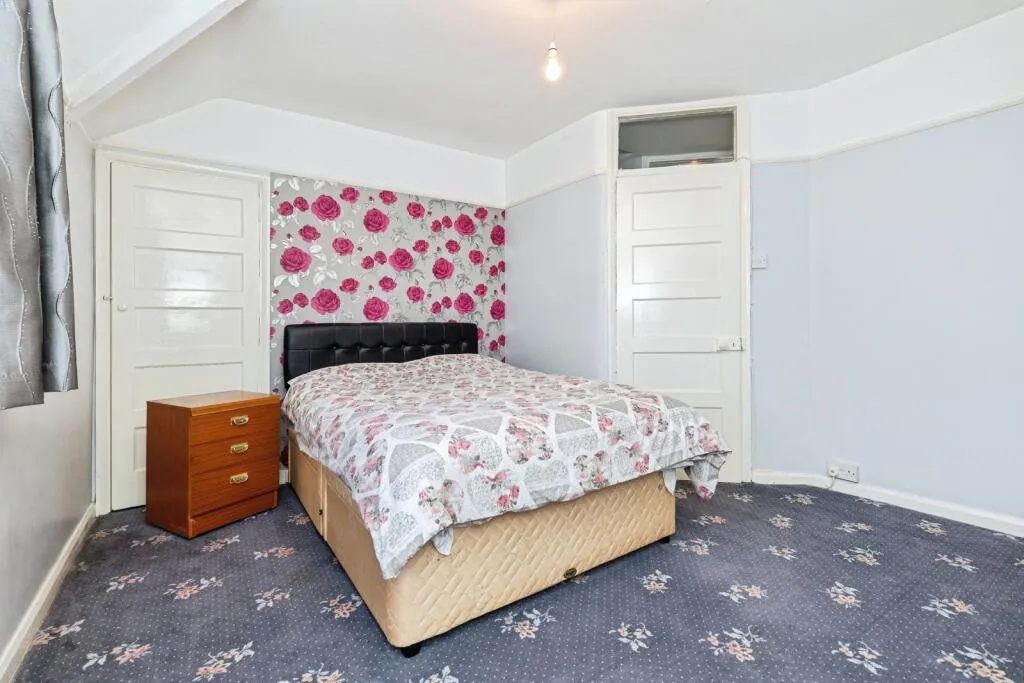 3 bed Terraced