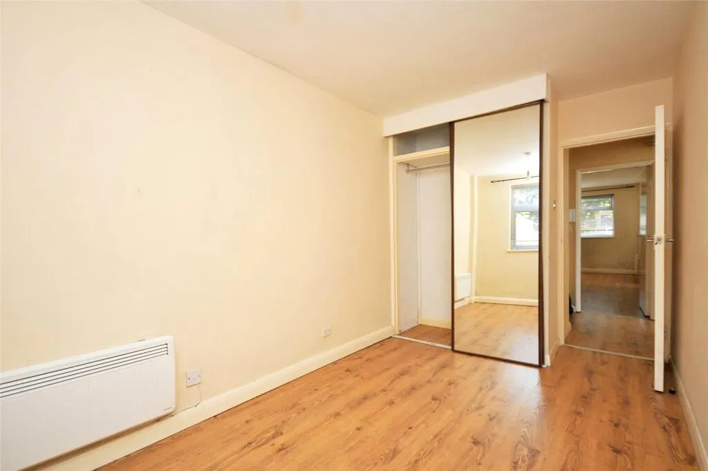 2 bed Ground Flat