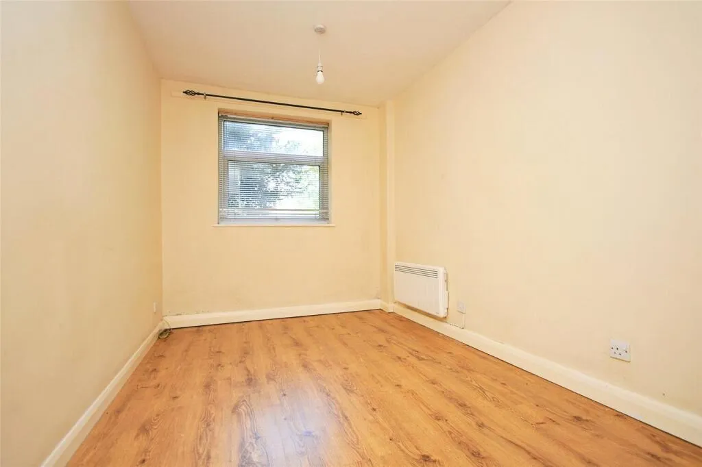 2 bed Ground Flat