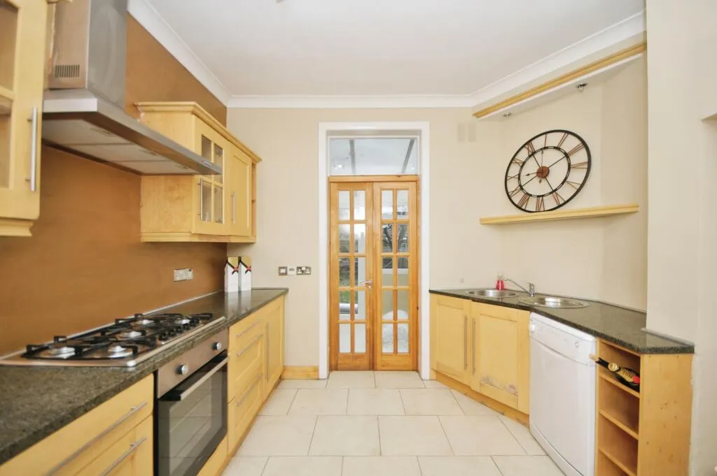 3 bed Terraced