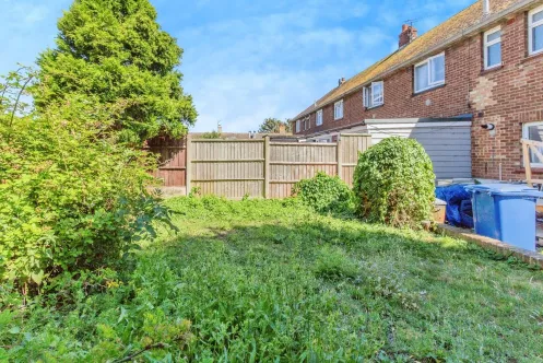 3 bed End of Terrace