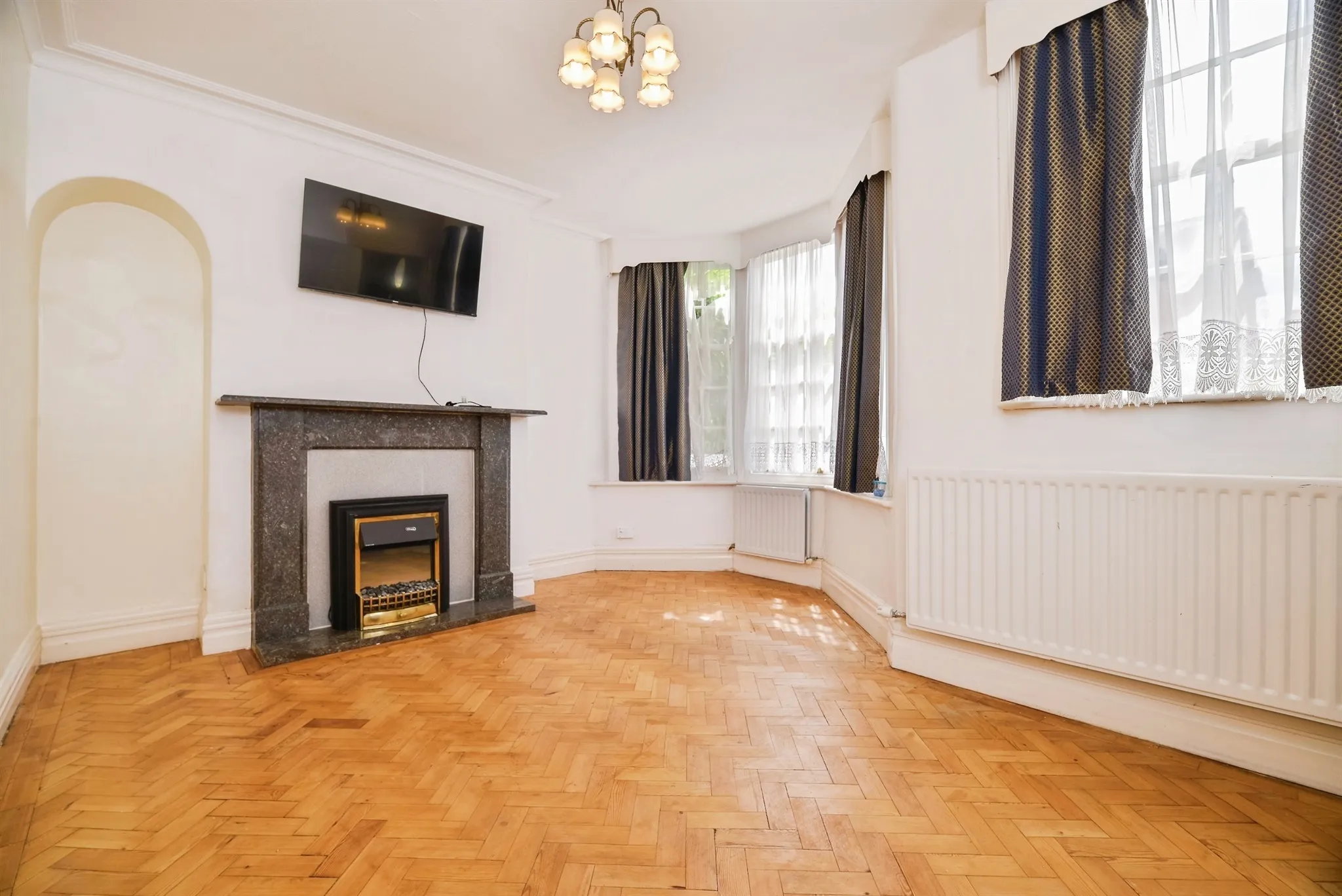 3 bed Semi-Detached