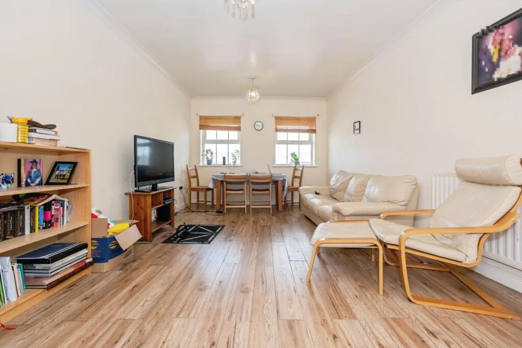 2 bed Apartment