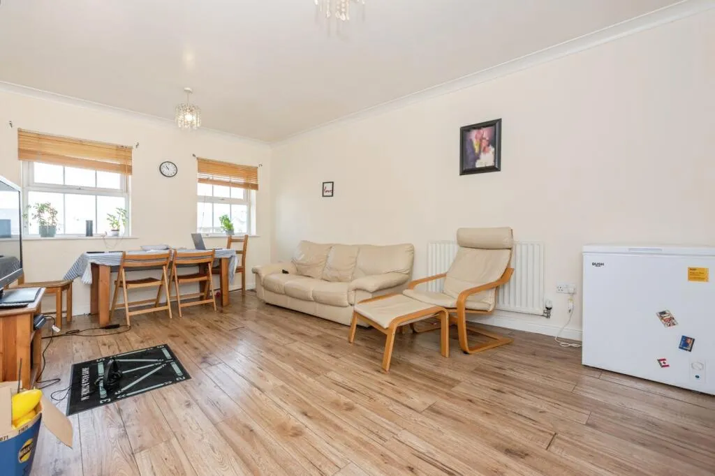 2 bed Apartment