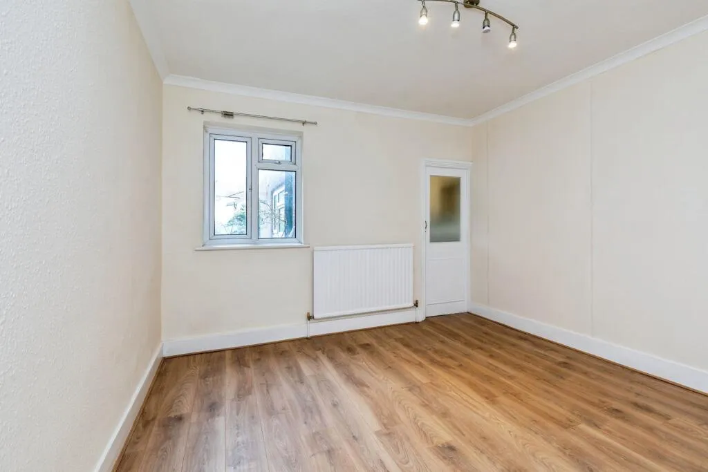 3 bed Terraced